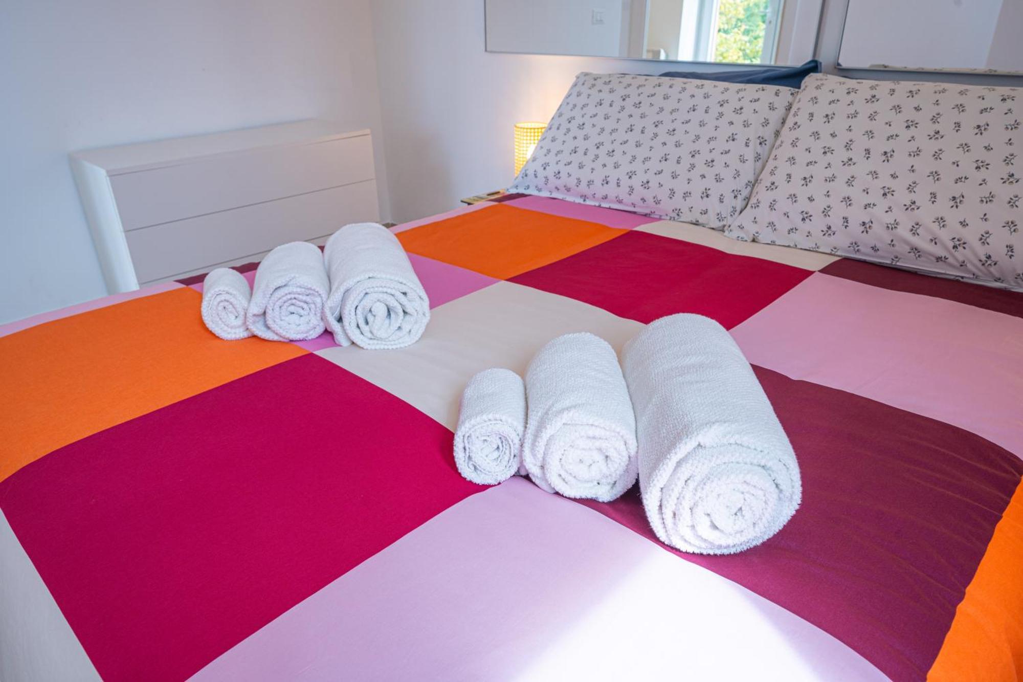 Private Pool & Parking Donna Lina Villa Conversano Bagian luar foto